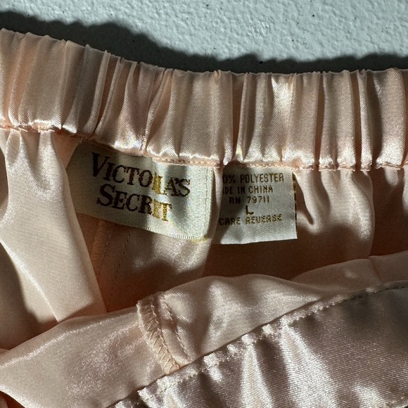 Victoria's Secret Peach Floral Pajama Shorts Set L Satin Sleepwear Vintage - Picture 5 of 14